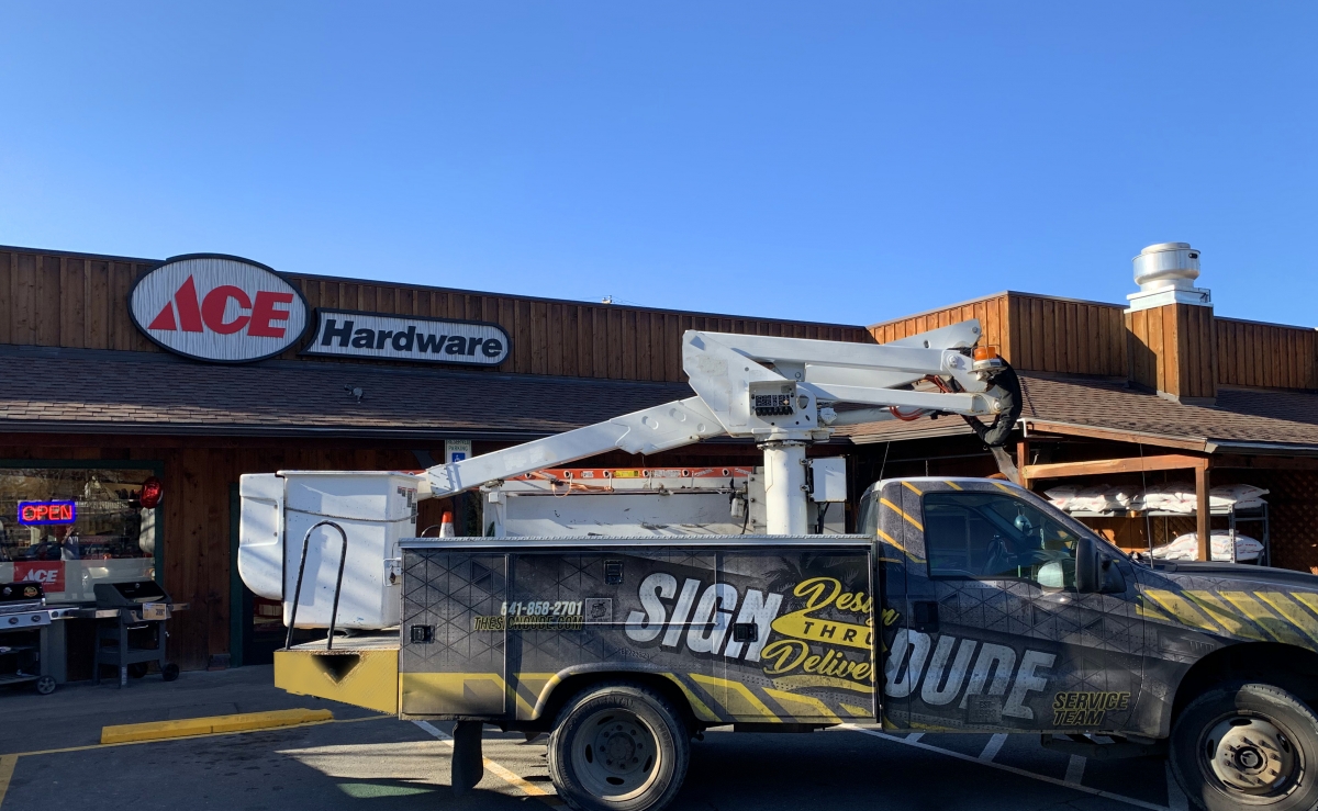 Ace Hardware Jacksonville Sign The Sign Dude